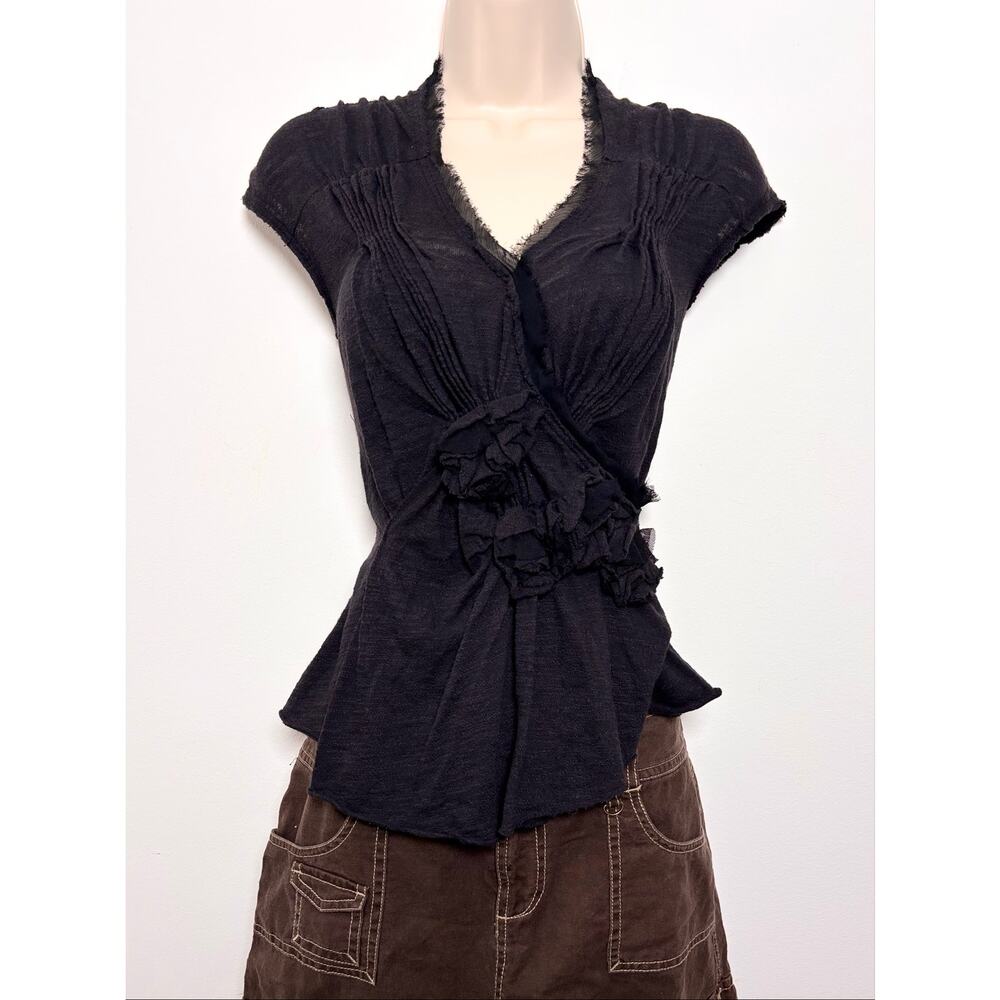 Deletta Rosette Top READ